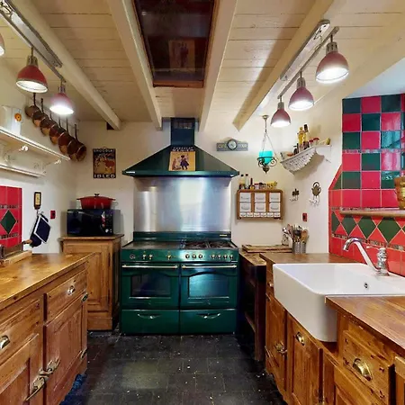 別荘 Duckerie 55 Pers 5 Jacuzzi, 15min *