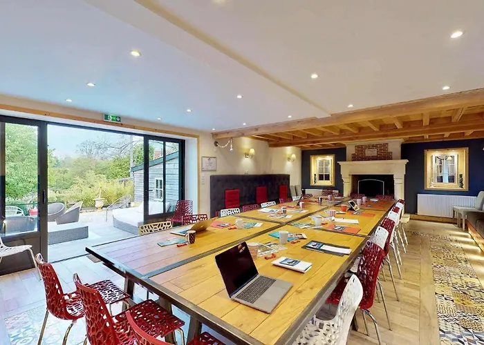 Duckerie 55 Pers 5 Jacuzzi, 15min